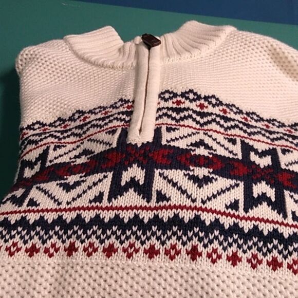 Izod White and Red Snowflake 3/4 Zip Up Cotton Blend Sweater - Picture 9 of 9